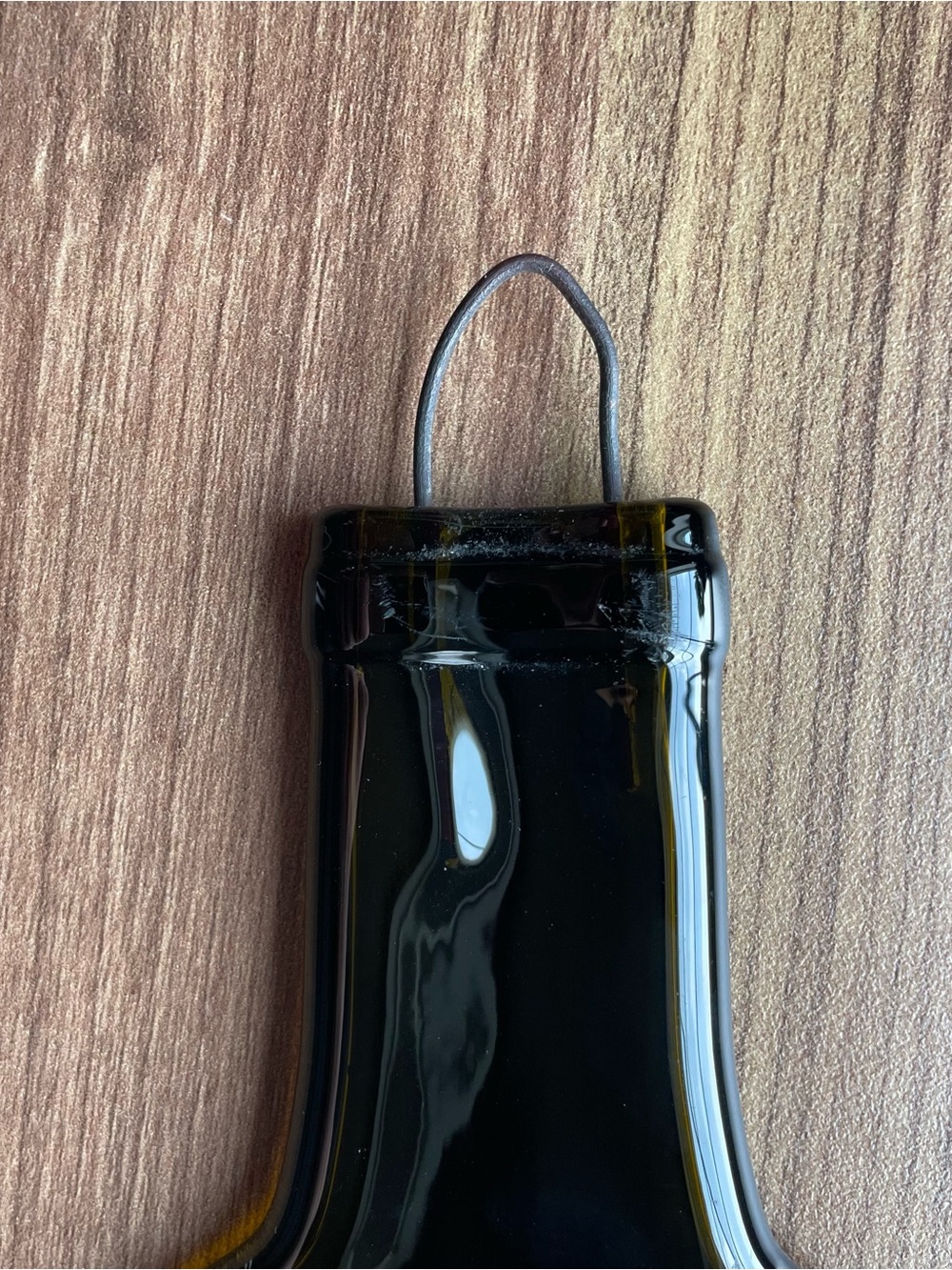 NWOT Little Sister Pinot Noir Melted Wine Bottle Cheese Board Spoon Rest New - Picture 4 of 4